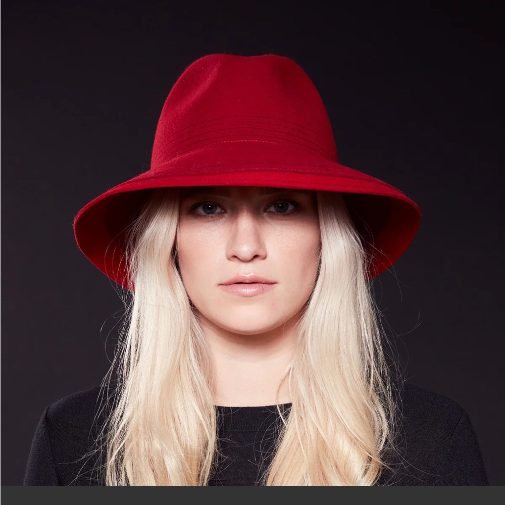 Brand new Canadian wool Weran waterproof hat